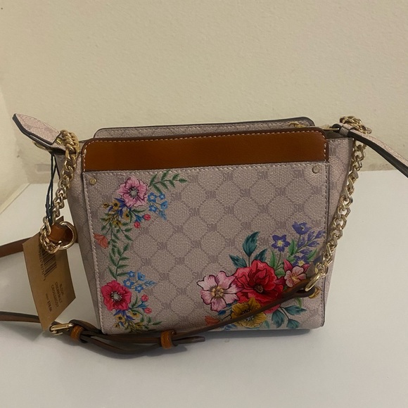Steve Madden crossbody purse beige with pink flower NWT. - Picture 5 of 8